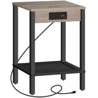 Bijzettafel met laadstation, Bijzettafel met USB-poorten en stopcontact, Nachtkastje met opbergplank, Namaak rotan decoratie, voor Woonkamer, Slaapkamer, Greige en Zwart