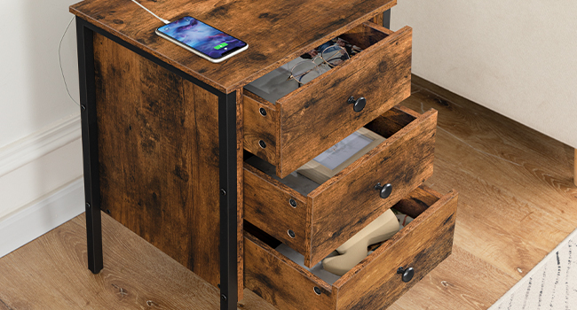 Yöpöytä latausasemalla, Lopputaulukko