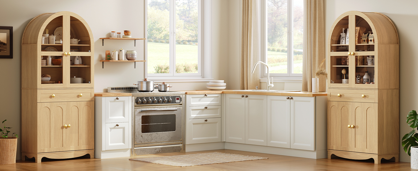 Buet kjøkken spiskammer