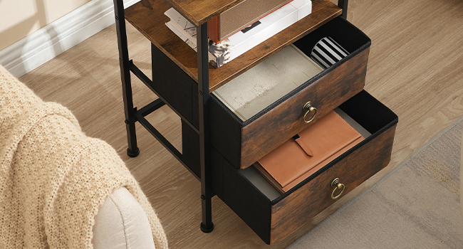 Koncový stolík pohovky