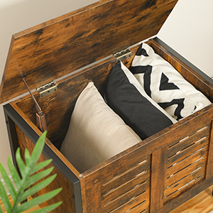 игрушечный сундук