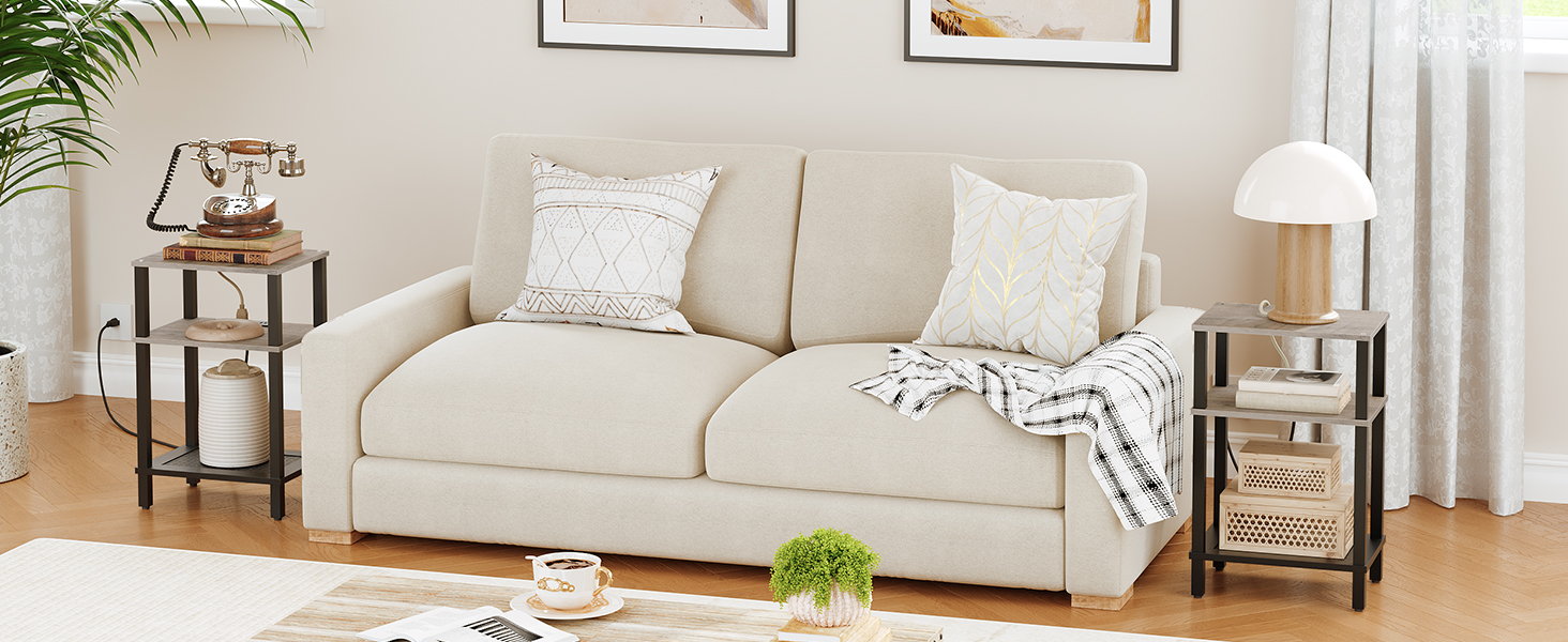 Кінцевий стіл із станцією зарядки