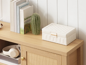 طاولة وحدة التحكم