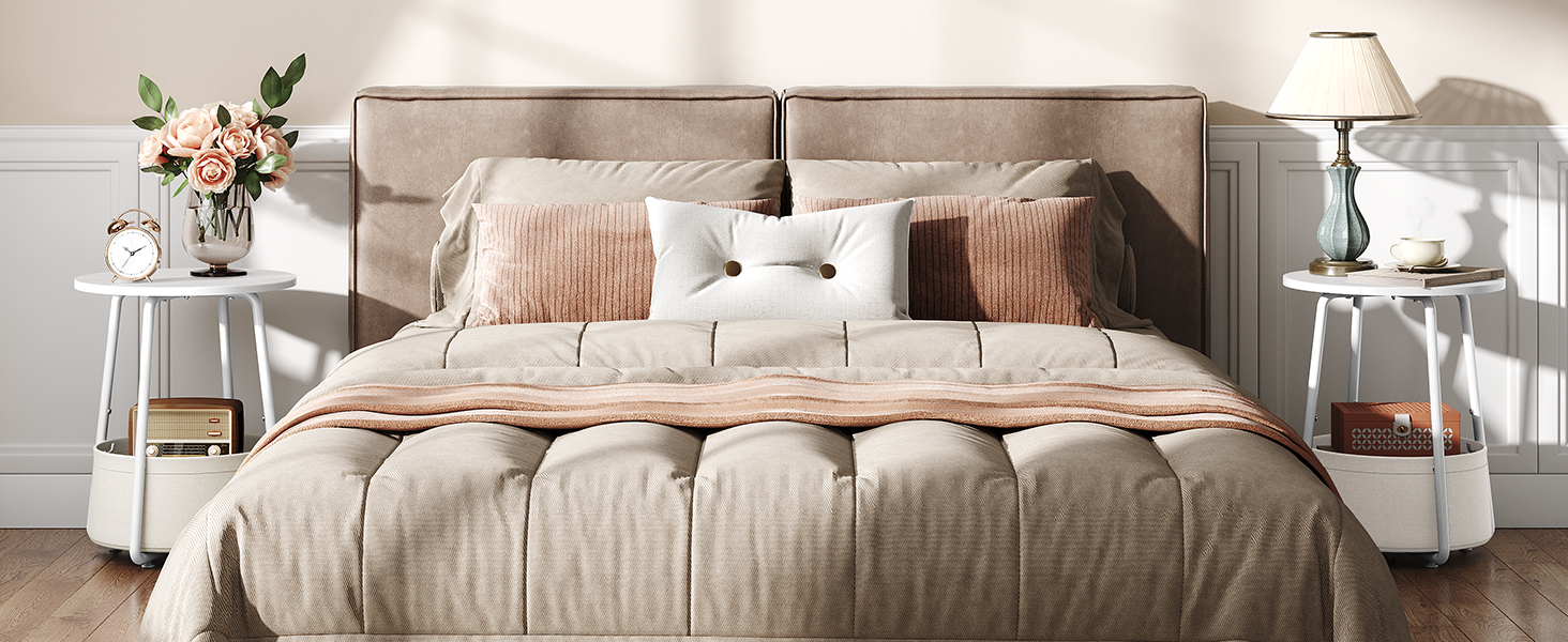 μικρό στρογγυλό τραπέζι