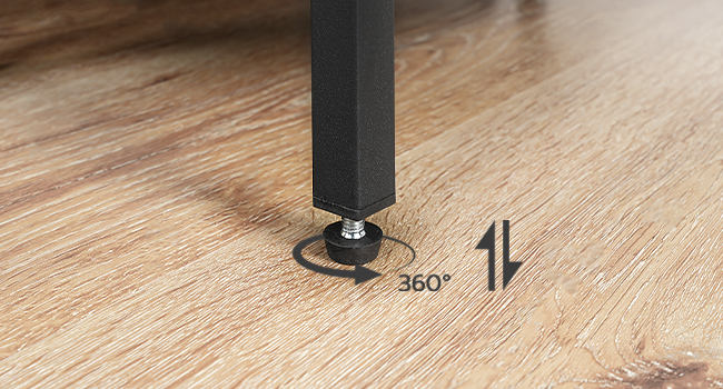 Es bleibt auf unebenem Boden im Gleichgewicht und schützt den Boden vor Kratzern.