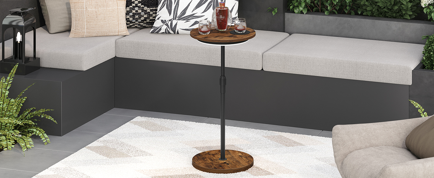 Küçük içecek masası