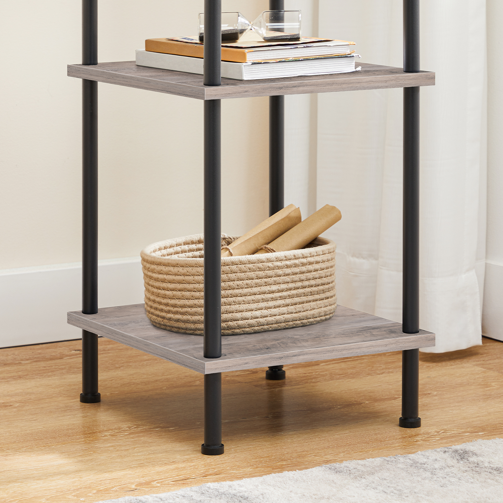 bijzettafel met laadstation