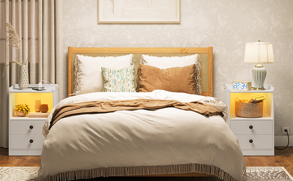 nachtkastje met laadstation