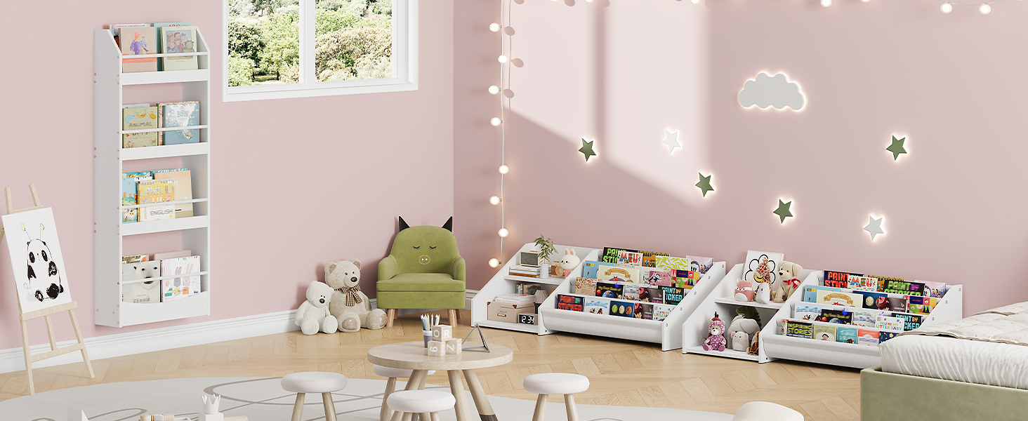 Scaffali di libri per la scuola materna