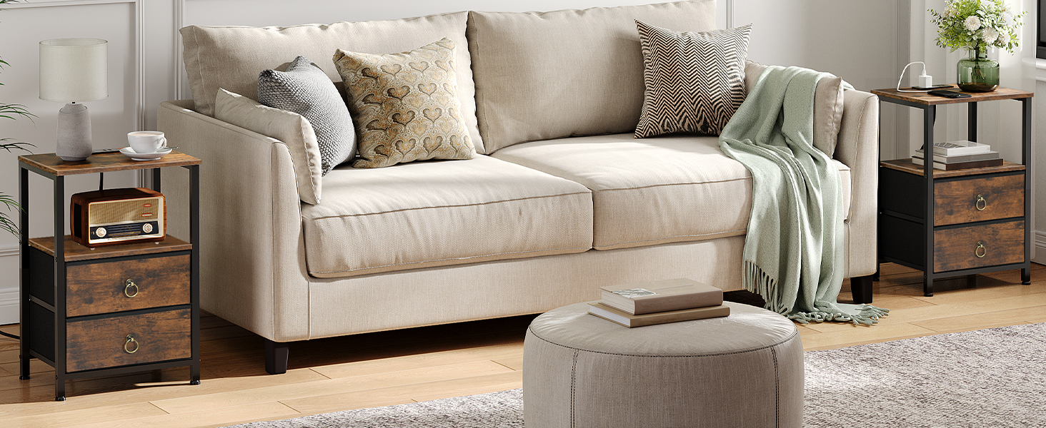 Nočný stolík s nabíjacou stanicou