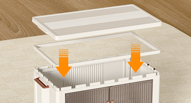 Plastikspeicher mit Deckeln