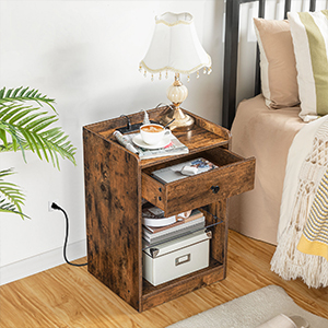 nachtkastje met laadstation