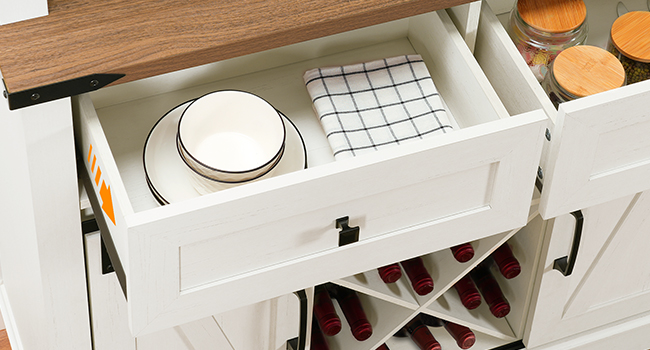 Buffetschrank mit Stauraum