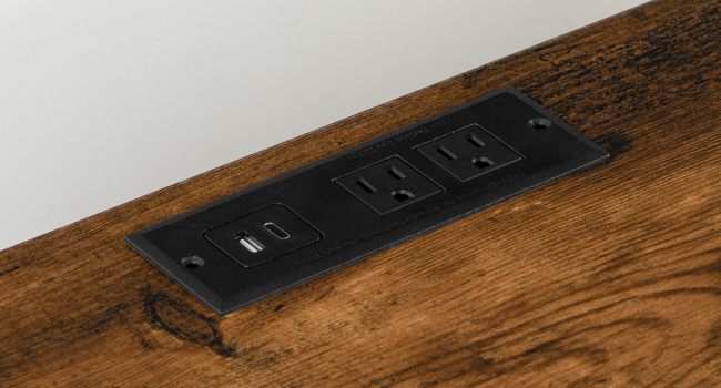 Yöpöytä latausasemalla, Lopputaulukko