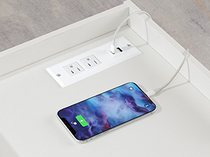 table d'appoint avec station de recharge