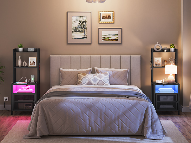 Тумбочка з зарядною станцією