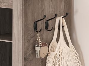 c0a99bbc-3dd7-4e0f-b762-7ba080688d88.__cr92,0,467,350_pt0_sx300_v1___